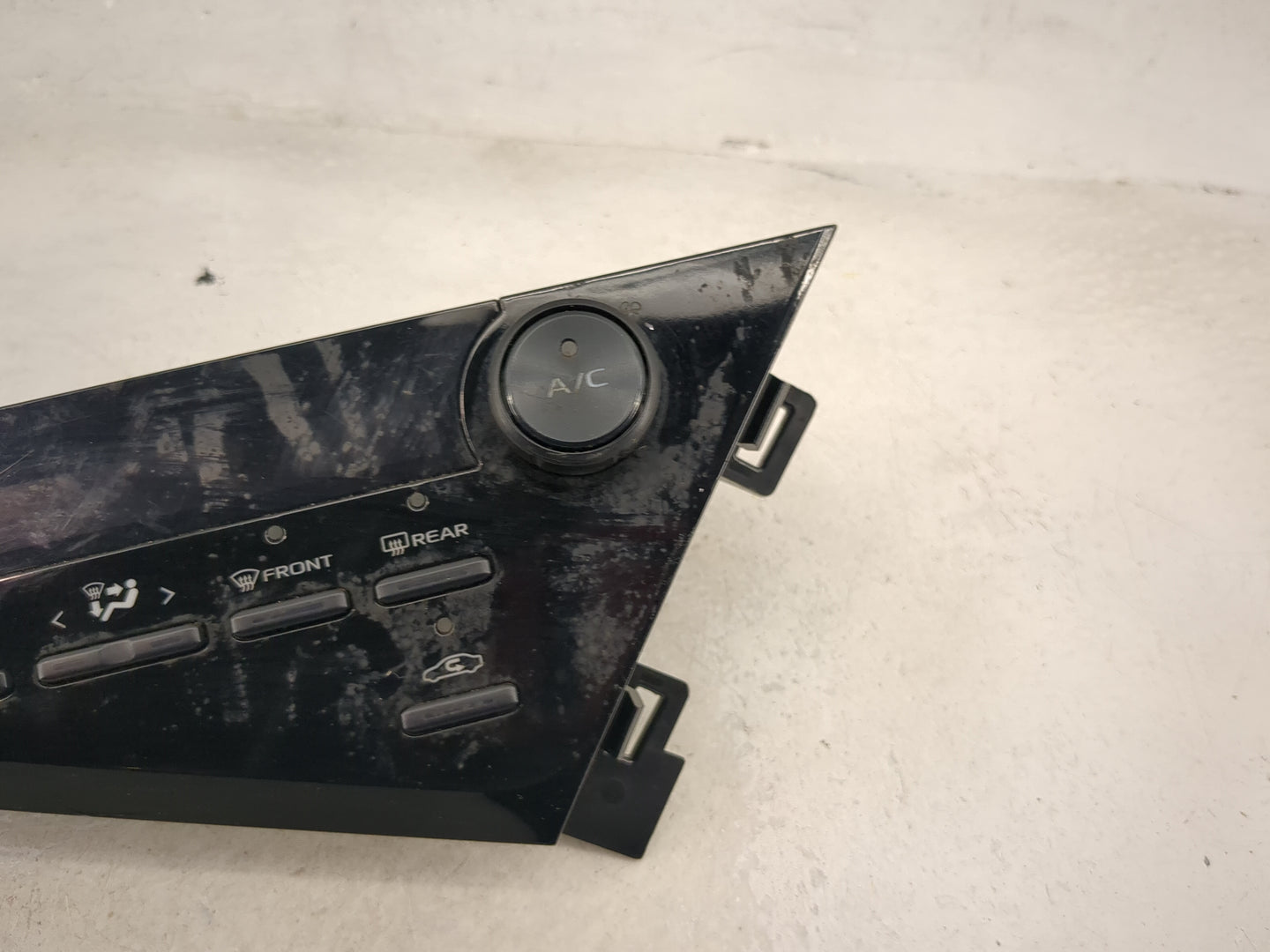 2018-2022 Toyota Camry Climate Control Module Temperature AC/Heater Replacement P/N:55900-06480 A2C39604206 Fits OEM Used Au