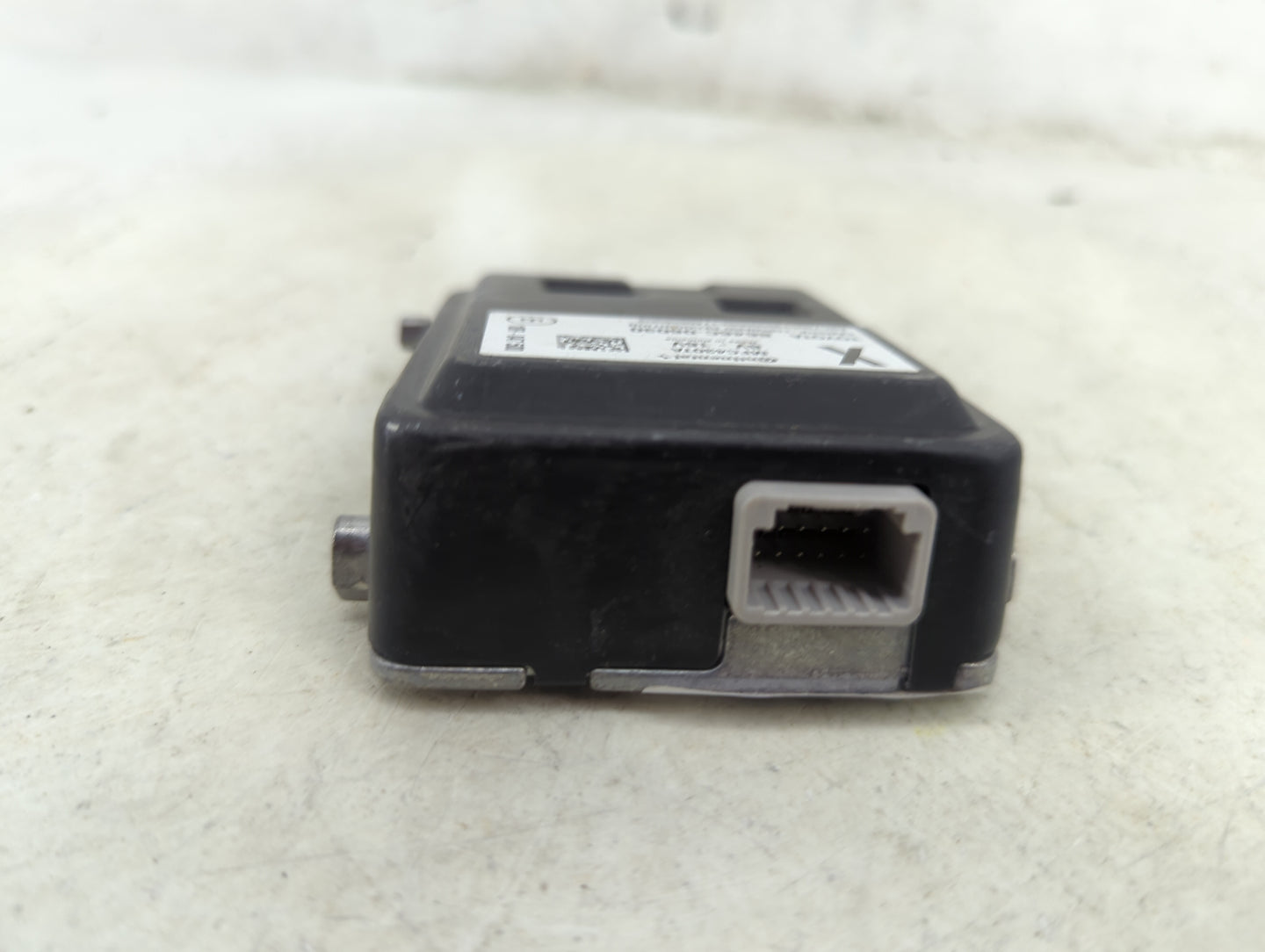 2018-2019 Toyota Camry Backup Camera Or Backup Sensor - Oemusedautoparts1.com