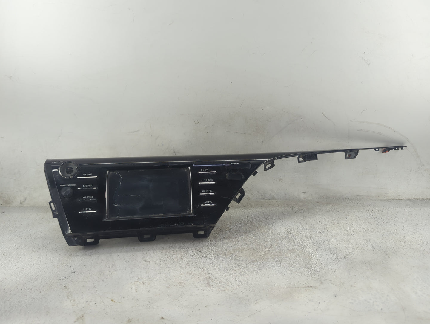 2018 Toyota Camry Information Display Screen 1494635 - Oemusedautoparts1.com