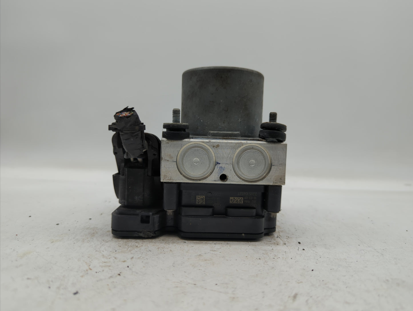 2018 Toyota Camry ABS Pump Control Module Replacement P/N:44540-06290 44540 06290 Fits OEM Used Auto Parts - Oemusedautopart