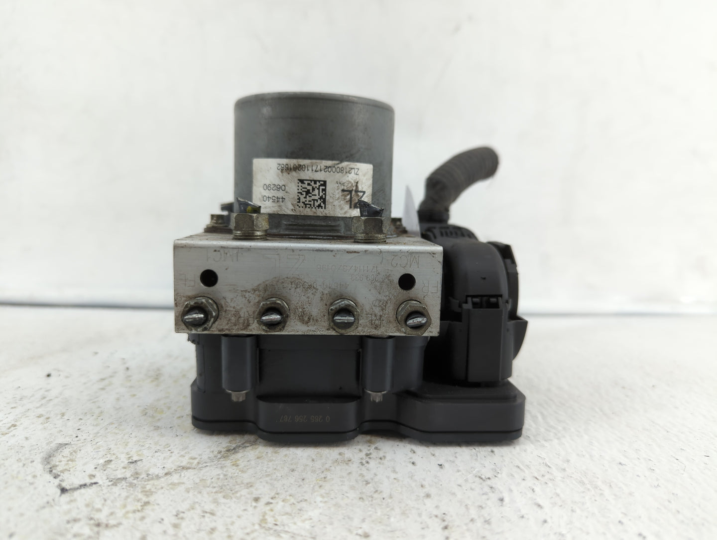 2018 Toyota Camry ABS Pump Control Module Replacement P/N:44540-06290 44540 06290 Fits OEM Used Auto Parts - Oemusedautopart