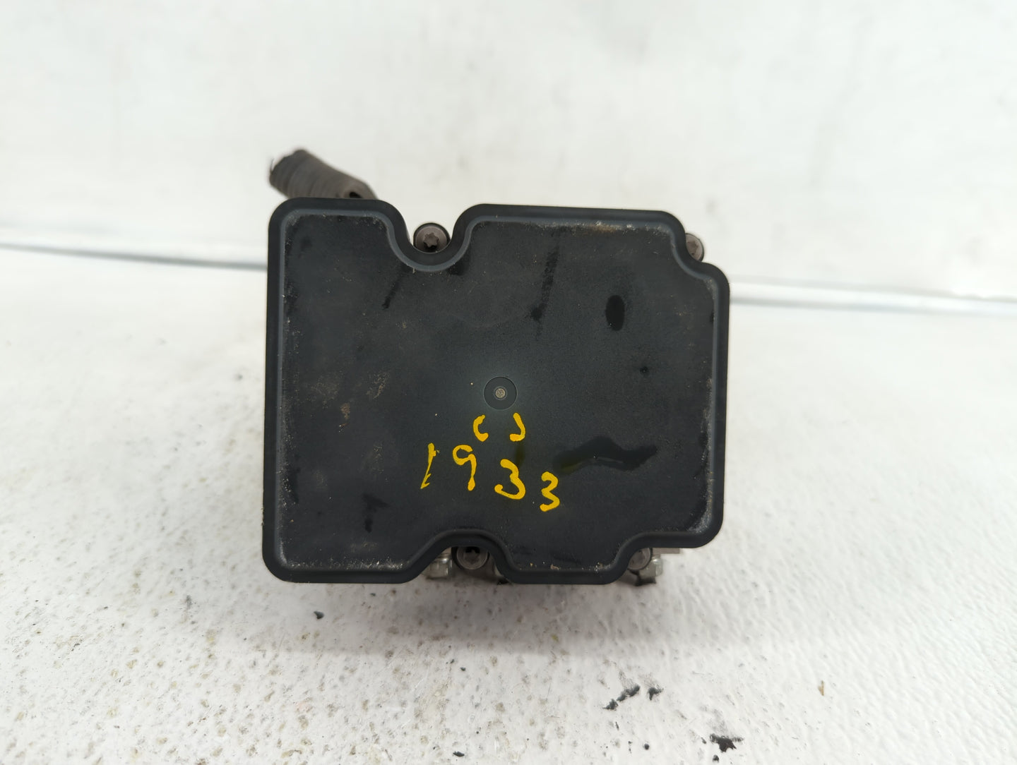 2018 Toyota Camry ABS Pump Control Module Replacement P/N:44540-06290 44540 06290 Fits OEM Used Auto Parts - Oemusedautopart