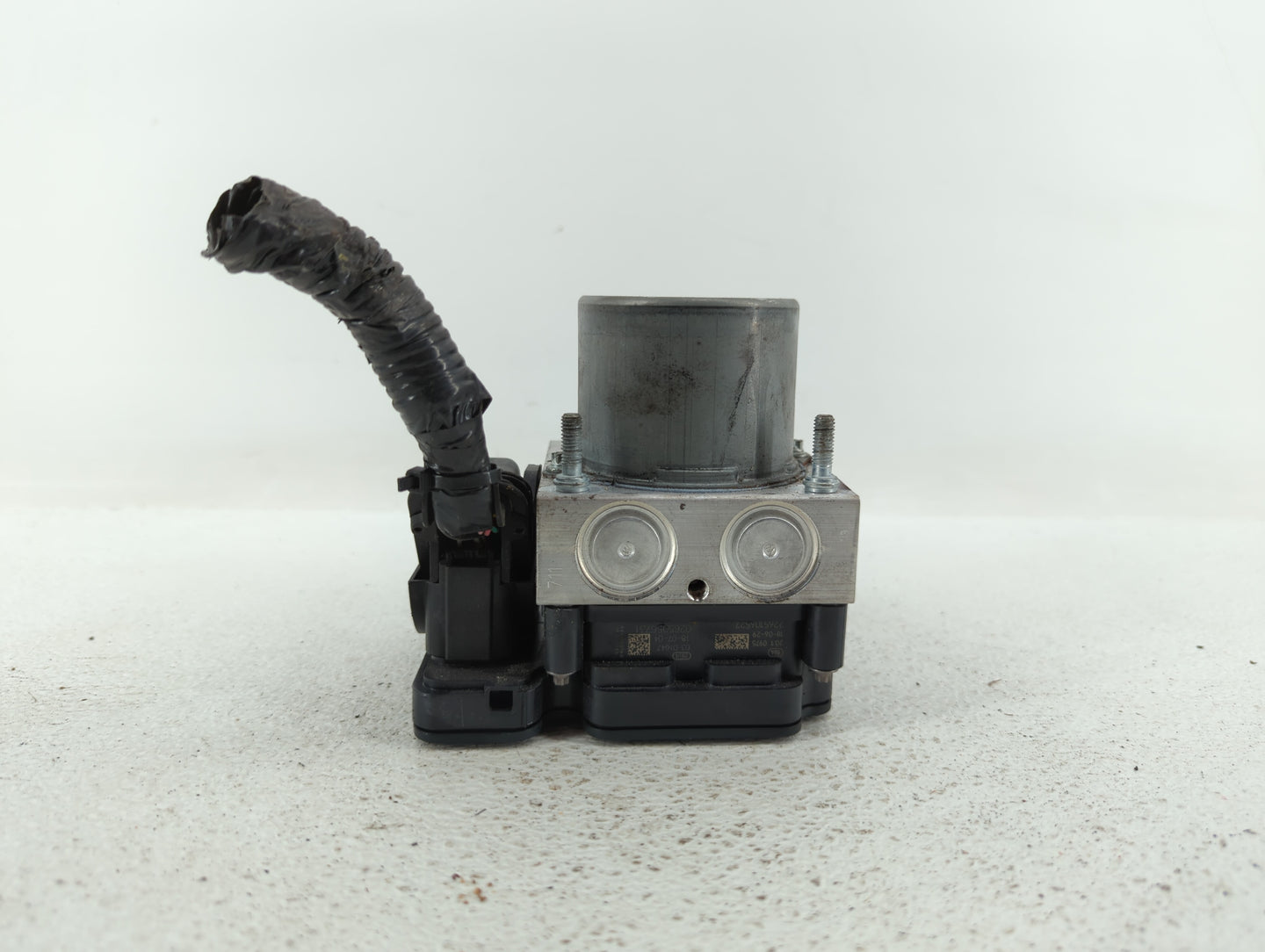 2018 Toyota Camry ABS Pump Control Module Replacement P/N:44540-06290 44540 06290 Fits OEM Used Auto Parts - Oemusedautopart