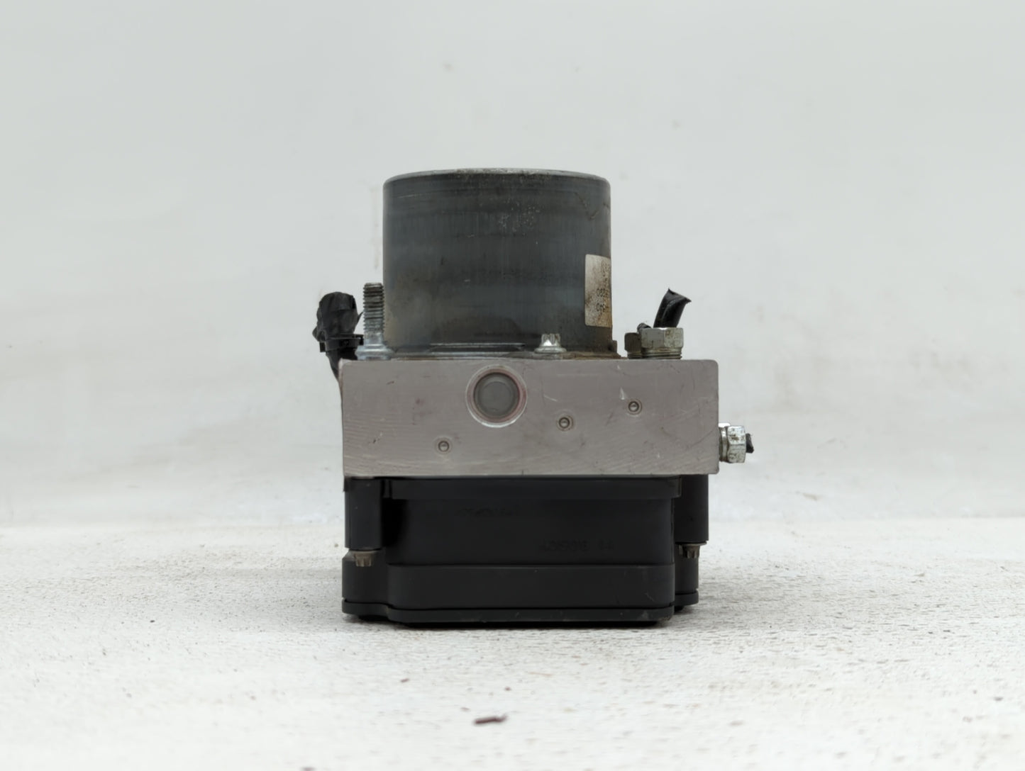 2018 Toyota Camry ABS Pump Control Module Replacement P/N:44540-06290 44540 06290 Fits OEM Used Auto Parts - Oemusedautopart