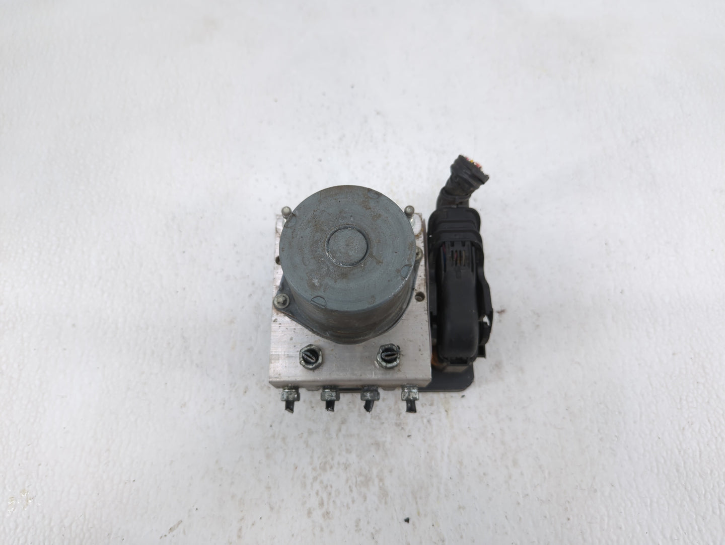 2018 Toyota Camry ABS Pump Control Module Replacement P/N:44540-33660 Fits OEM Used Auto Parts - Oemusedautoparts1.com