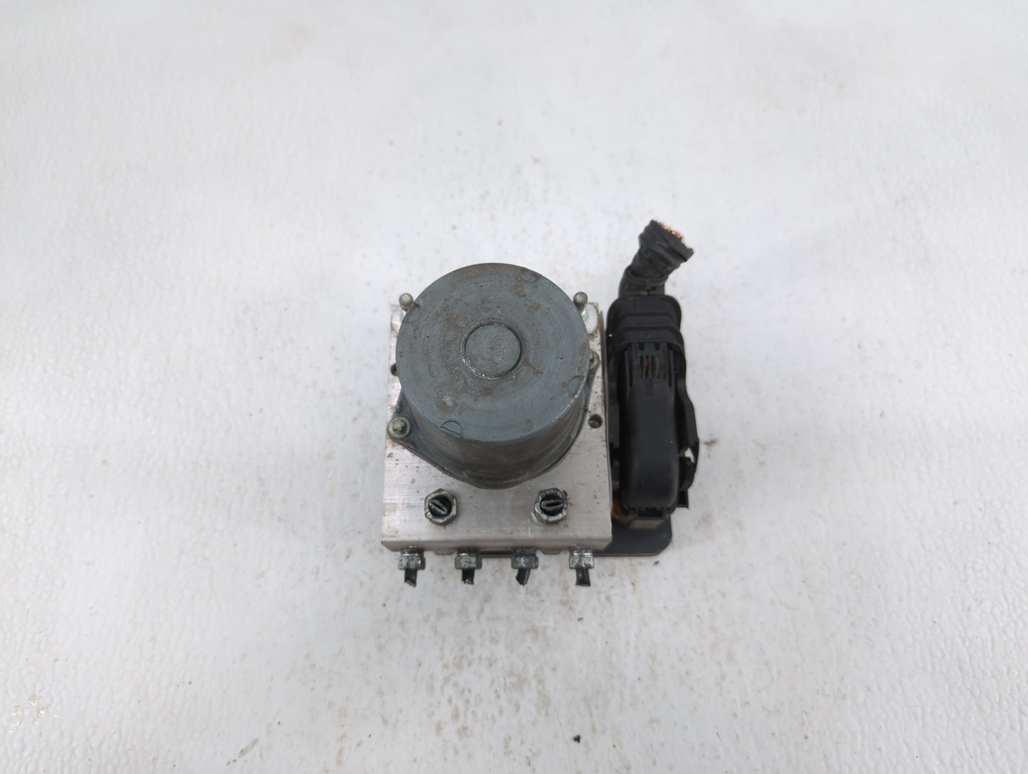 2018 Toyota Camry ABS Pump Control Module Replacement P/N:44540-33660 Fits OEM Used Auto Parts - Oemusedautoparts1.com
