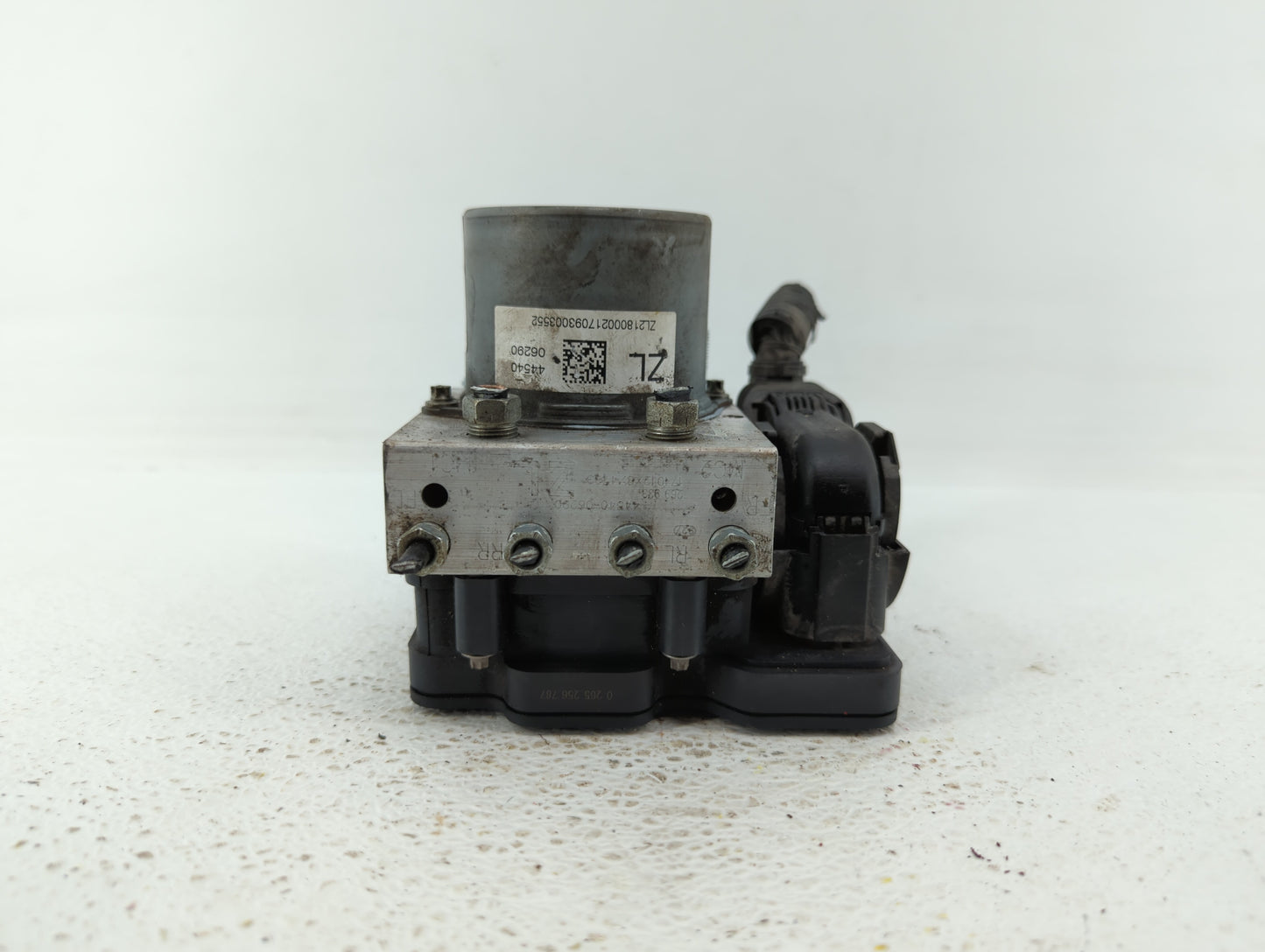 2018 Toyota Camry ABS Pump Control Module Replacement P/N:44540-06290 44540 06290 Fits OEM Used Auto Parts - Oemusedautopart