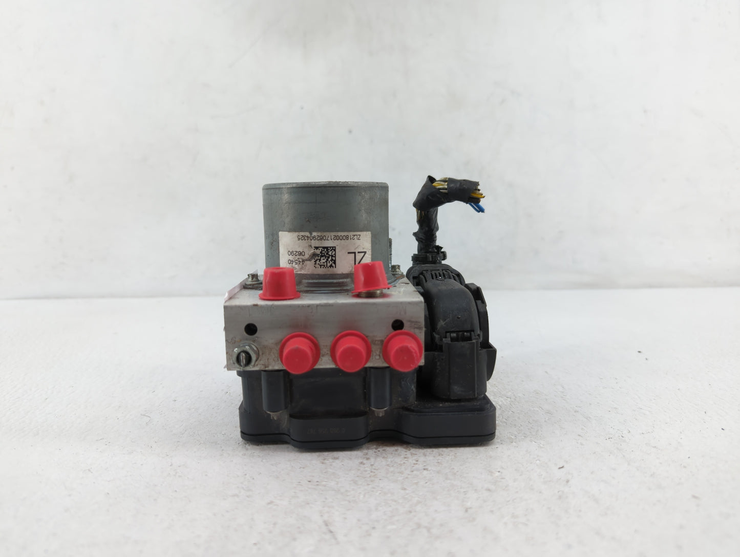 2018 Toyota Camry ABS Pump Control Module Replacement P/N:44540-06290 44540 06290 Fits OEM Used Auto Parts - Oemusedautopart