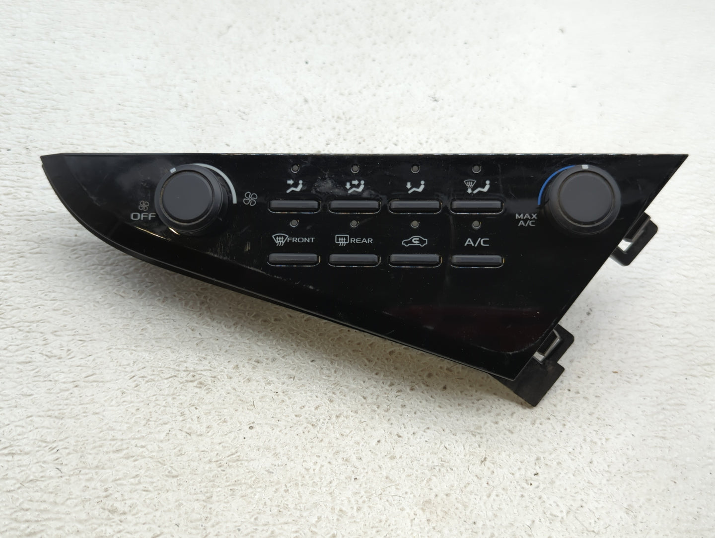 2018-2022 Toyota Camry Climate Control Module Temperature AC/Heater Replacement P/N:55900-06470 Fits Fits 2018 2019 2020 202
