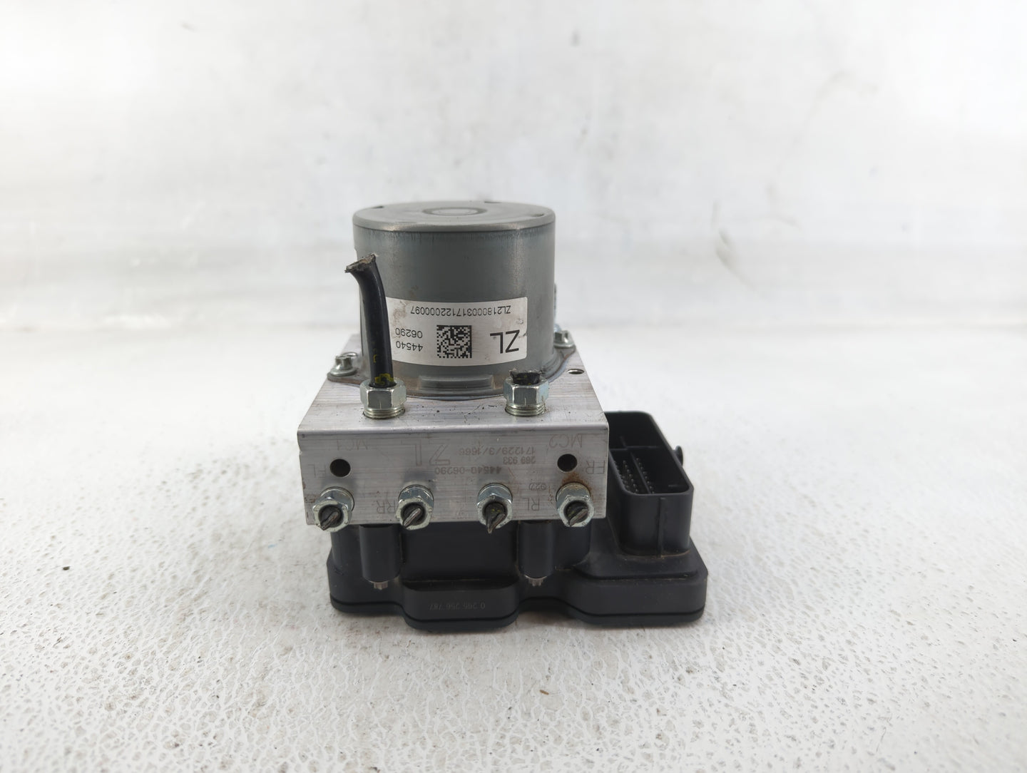 2018-2020 Toyota Camry ABS Pump Control Module Replacement P/N:44540 06290 Fits Fits 2018 2019 2020 OEM Used Auto Parts - Oe