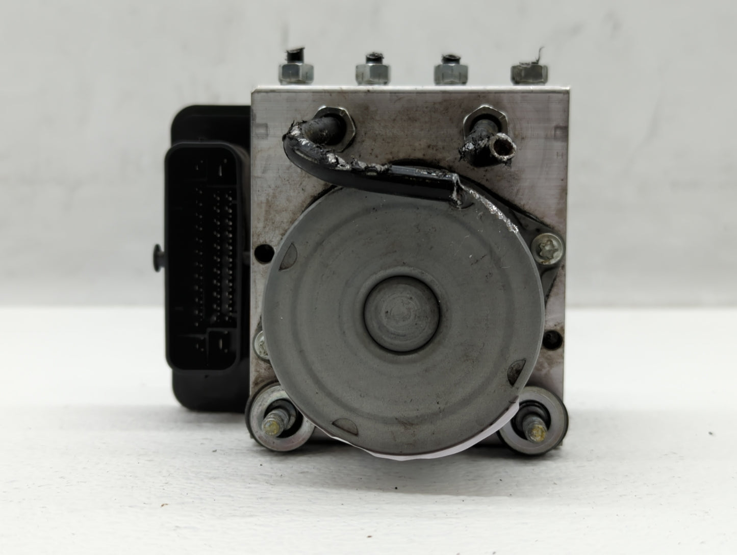 2018-2020 Toyota Camry ABS Pump Control Module Replacement P/N:44540-06290 Fits Fits 2018 2019 2020 OEM Used Auto Parts - Oe