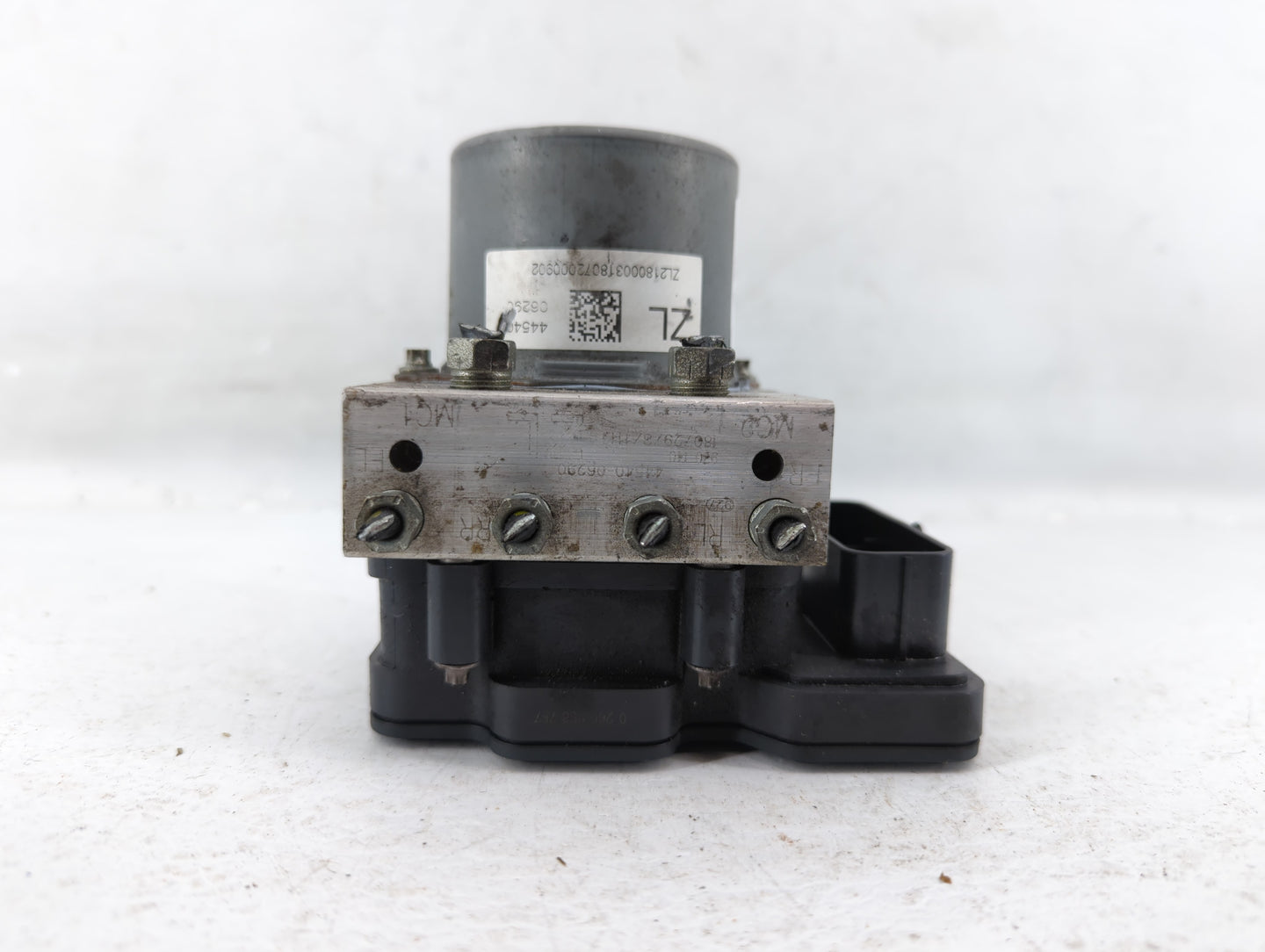 2018-2020 Toyota Camry ABS Pump Control Module Replacement P/N:44540-06290 Fits Fits 2018 2019 2020 OEM Used Auto Parts - Oe