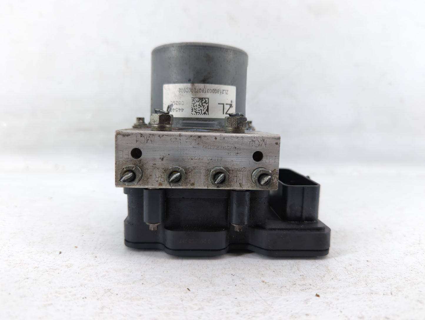 2018-2020 Toyota Camry ABS Pump Control Module Replacement P/N:44540-06290 Fits Fits 2018 2019 2020 OEM Used Auto Parts - Oe