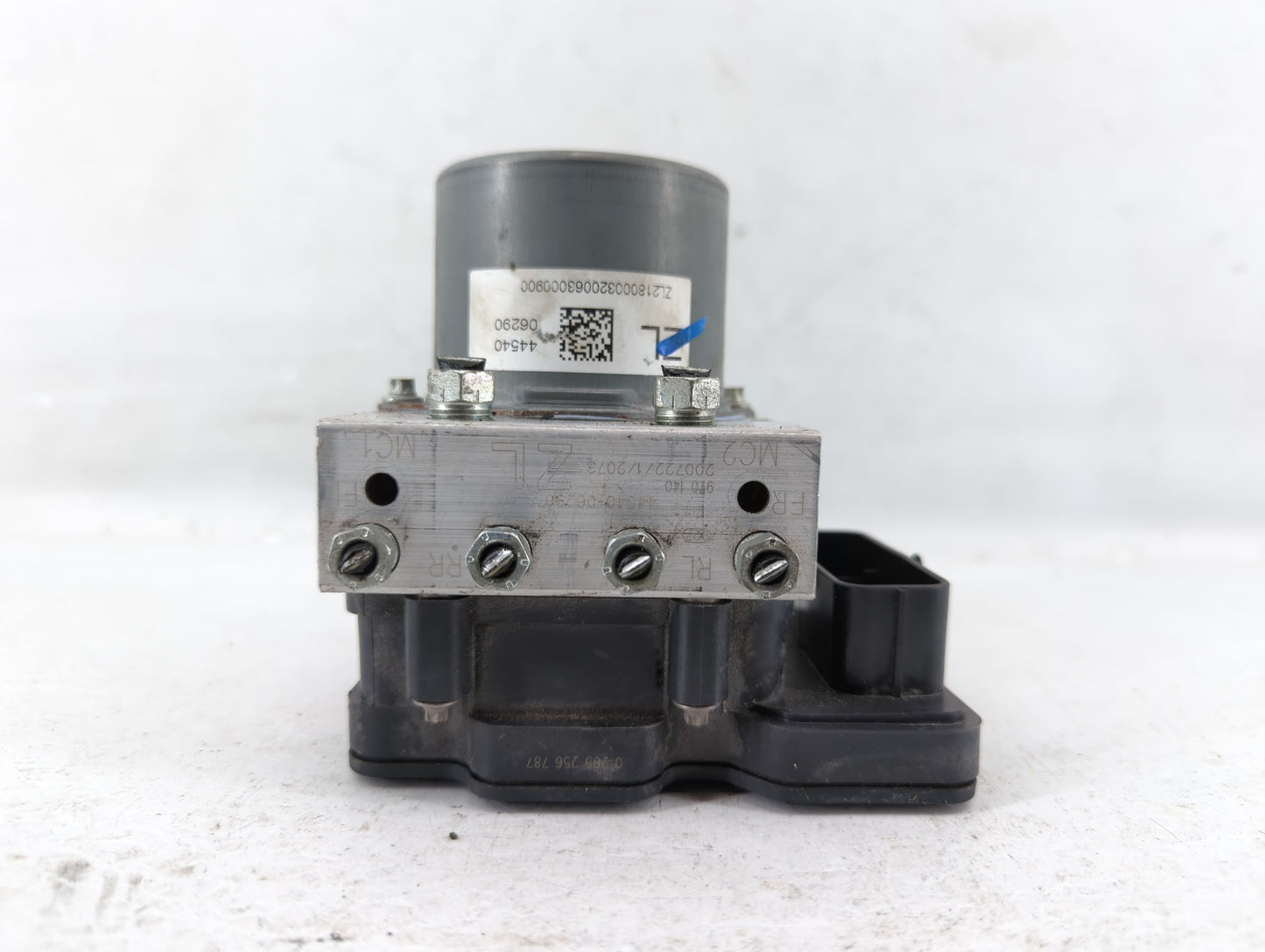 2018-2020 Toyota Camry ABS Pump Control Module Replacement P/N:44540-06290 Fits Fits 2018 2019 2020 OEM Used Auto Parts - Oe