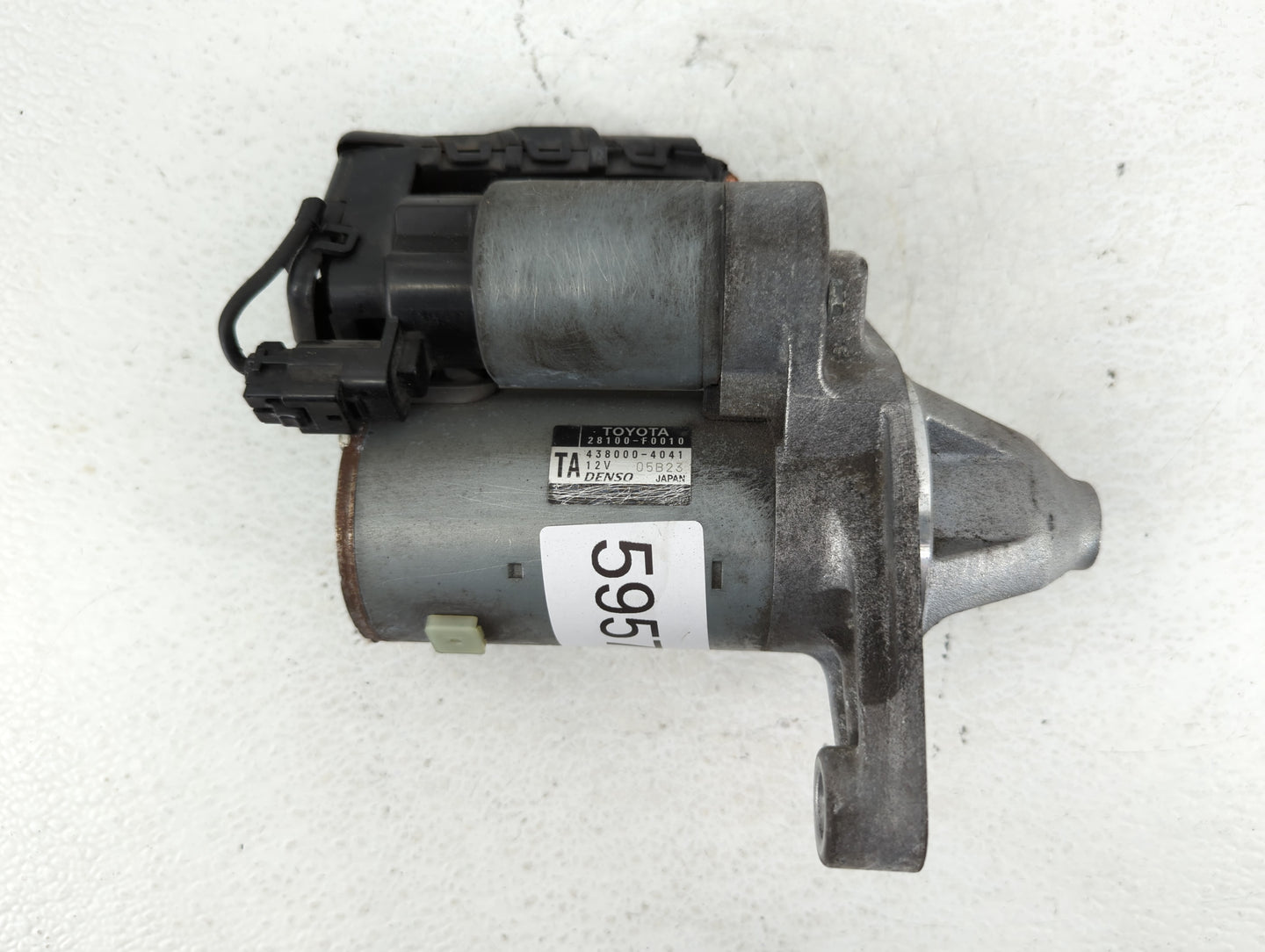 2018-2022 Toyota Camry Car Starter Motor Solenoid OEM P/N:28100-F0010 438000-4041 Fits Fits 2018 2019 2020 2021 2022 OEM Use