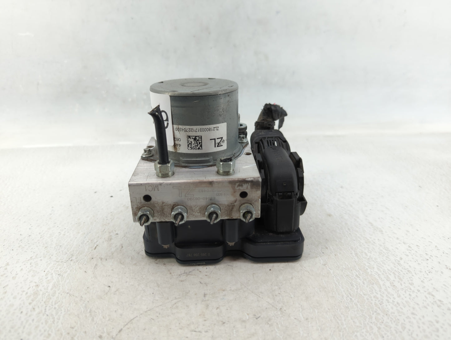 2018-2020 Toyota Camry ABS Pump Control Module Replacement P/N:44540-06290 Fits Fits 2018 2019 2020 OEM Used Auto Parts - Oe