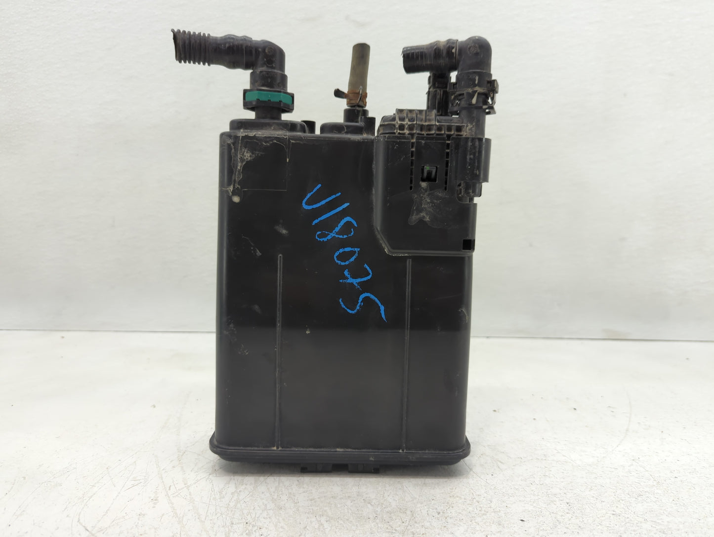 2018 Toyota Camry Fuel Vapor Charcoal Canister - Oemusedautoparts1.com