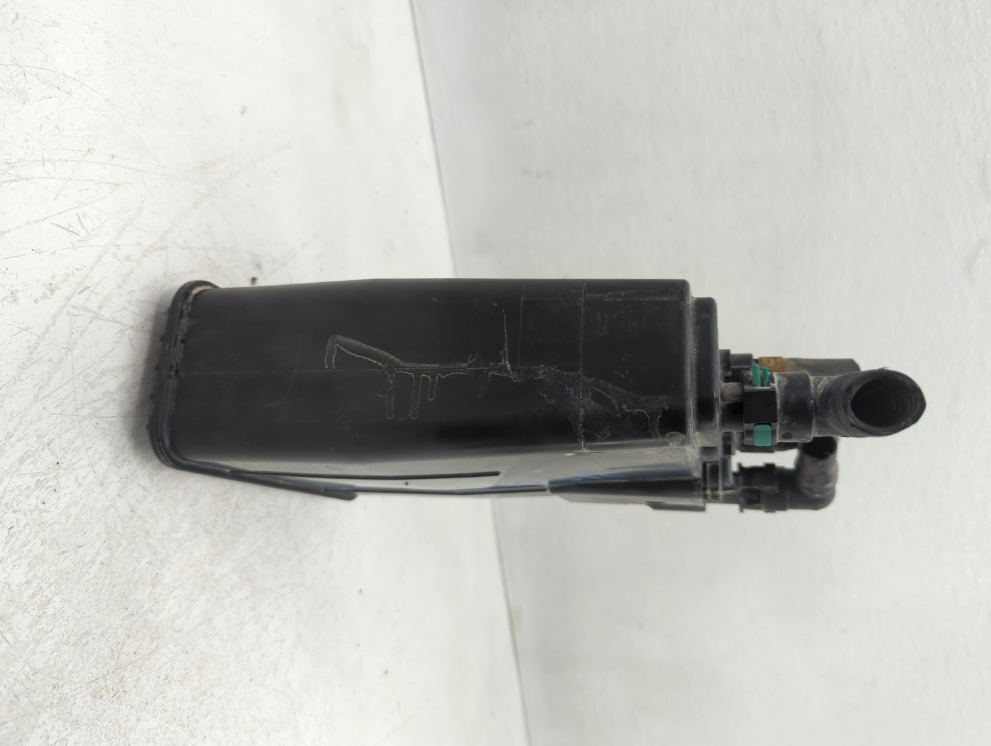 2018 Toyota Camry Fuel Vapor Charcoal Canister - Oemusedautoparts1.com