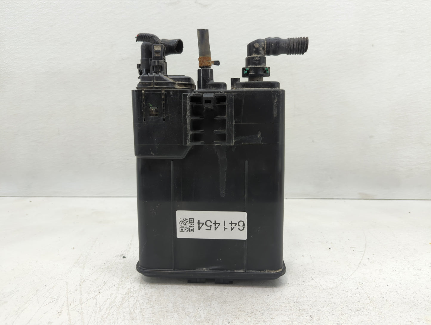 2018 Toyota Camry Fuel Vapor Charcoal Canister - Oemusedautoparts1.com