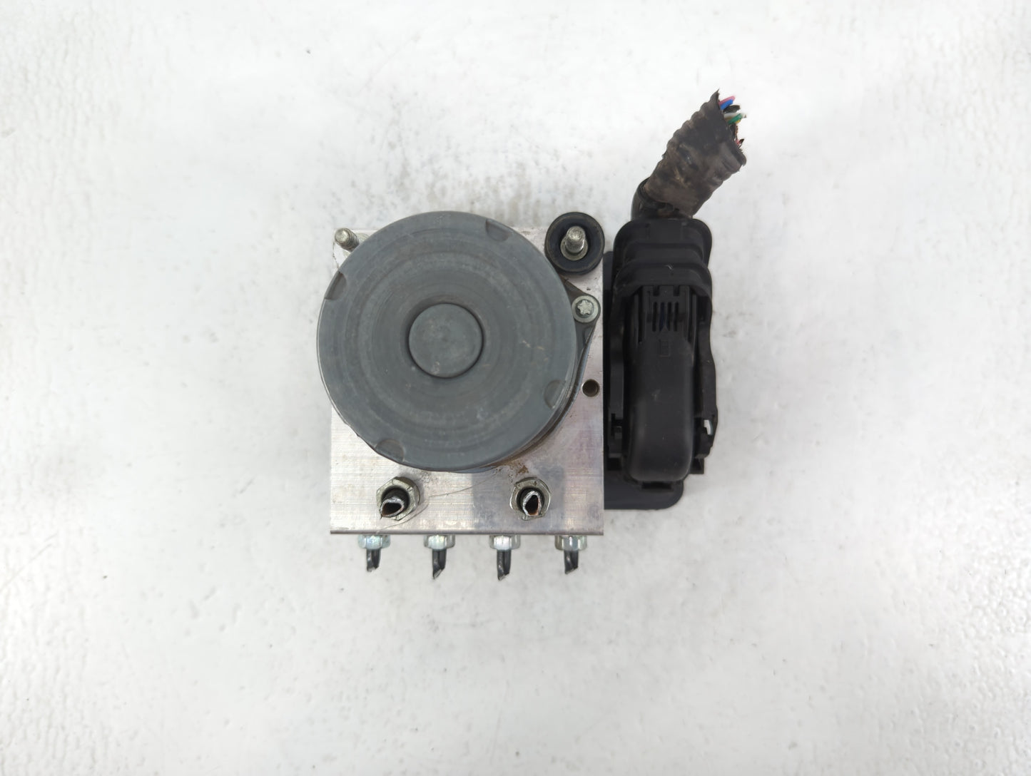 2018-2020 Toyota Camry ABS Pump Control Module Replacement P/N:269 933 44540-33660 Fits Fits 2018 2019 2020 OEM Used Auto Pa