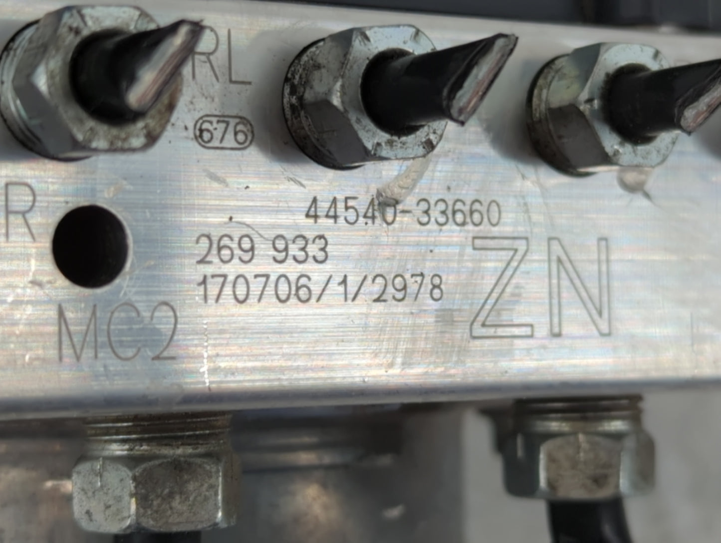 2018-2020 Toyota Camry ABS Pump Control Module Replacement P/N:269 933 44540-33660 Fits Fits 2018 2019 2020 OEM Used Auto Pa