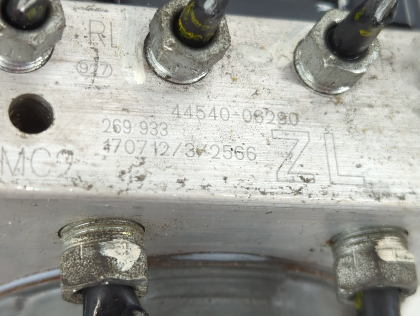 2018-2020 Toyota Camry ABS Pump Control Module Replacement P/N:44540 06290 Fits Fits 2018 2019 2020 OEM Used Auto Parts - Oe