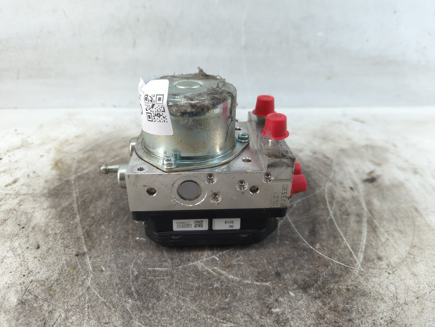 2018-2020 Toyota Camry ABS Pump Control Module Replacement P/N:47660 4GA0A Fits Fits 2018 2019 2020 OEM Used Auto Parts - Oe