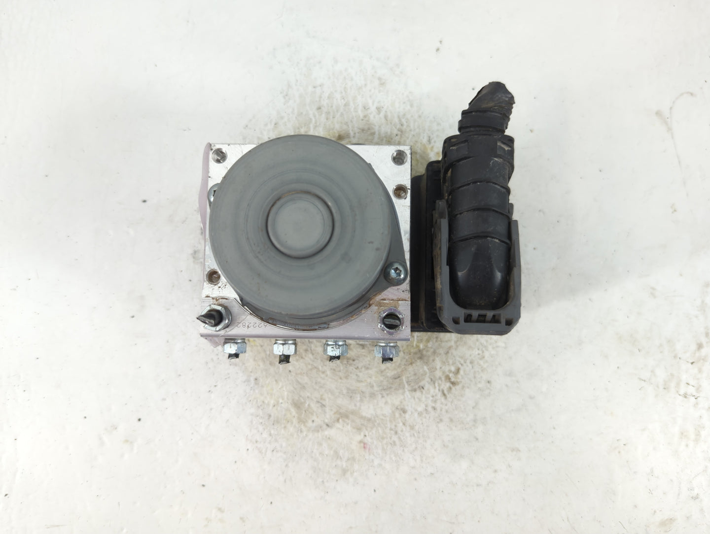 2018 Toyota Camry ABS Pump Control Module Replacement P/N:89541-33360 113040-41190 Fits Fits 2019 OEM Used Auto Parts - Oemu