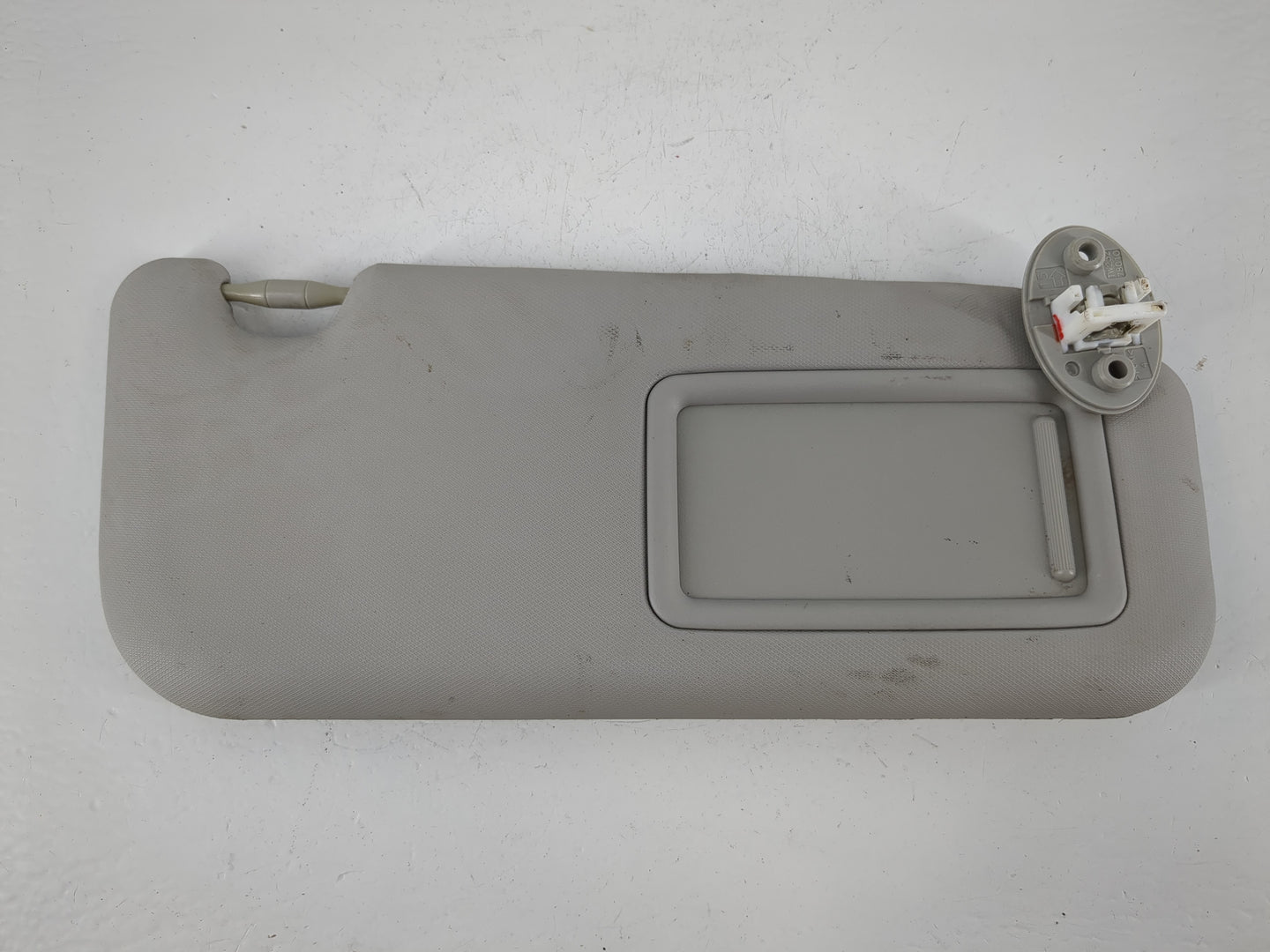 2017-2019 Toyota Corolla Sun Visor Shade Replacement Passenger Right Mirror Fits Fits 2017 2018 2019 OEM Used Auto Parts - O