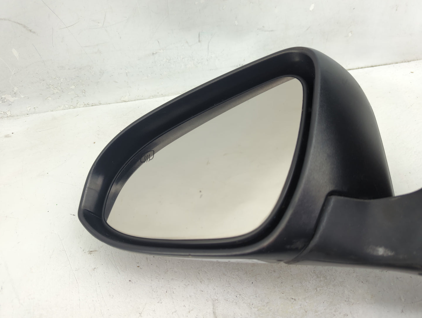 2014-2019 Toyota Corolla Driver Side View Mirror - Left Door Mirror OEM Used - Oemusedautoparts1.com