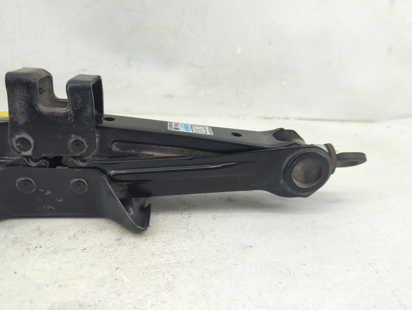 2018 Toyota Corolla Spare Scissor Car Jack - Oemusedautoparts1.com