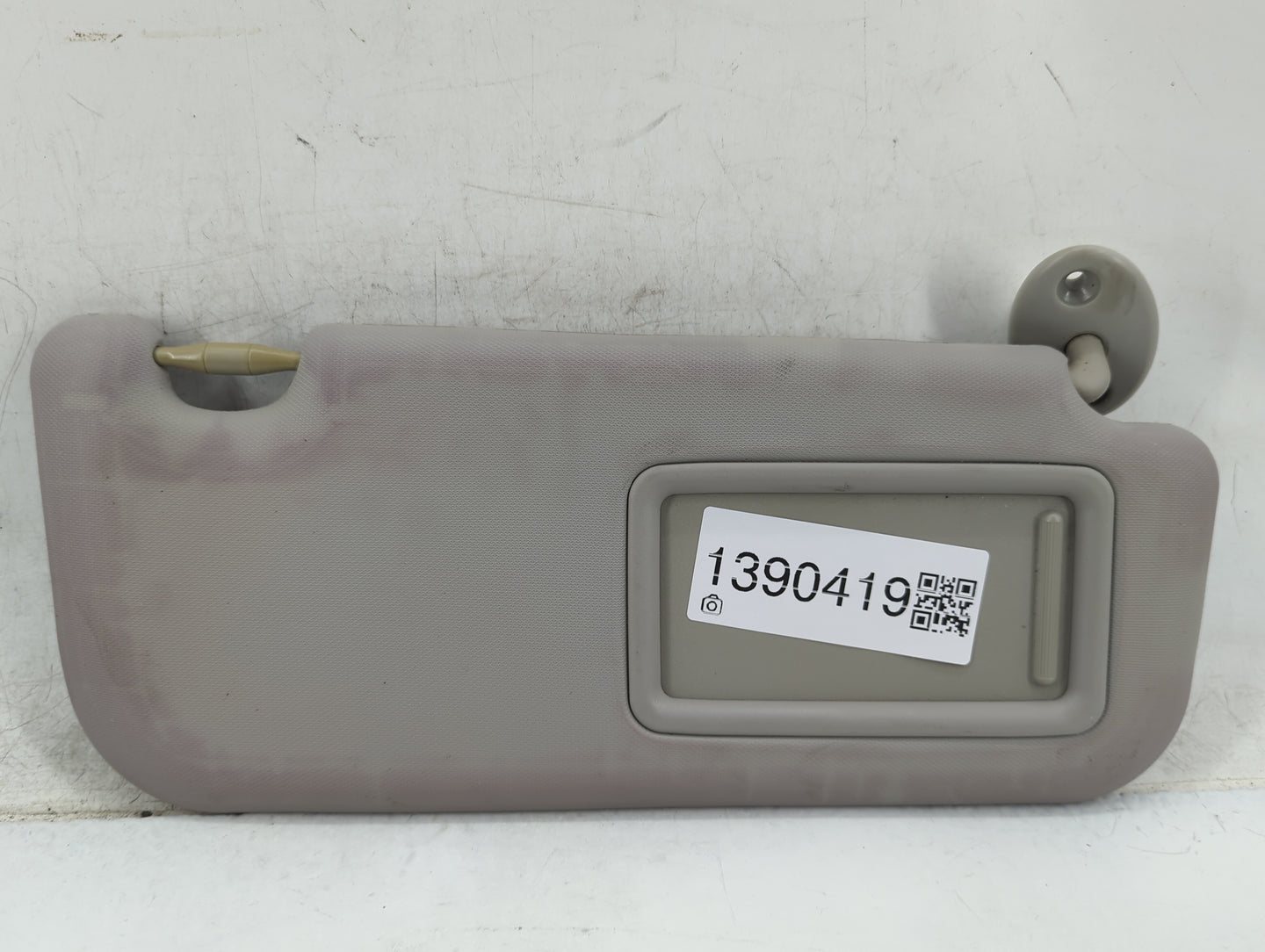 2017-2019 Toyota Corolla Sun Visor Shade Replacement Passenger Right Mirror Fits Fits 2017 2018 2019 OEM Used Auto Parts - O