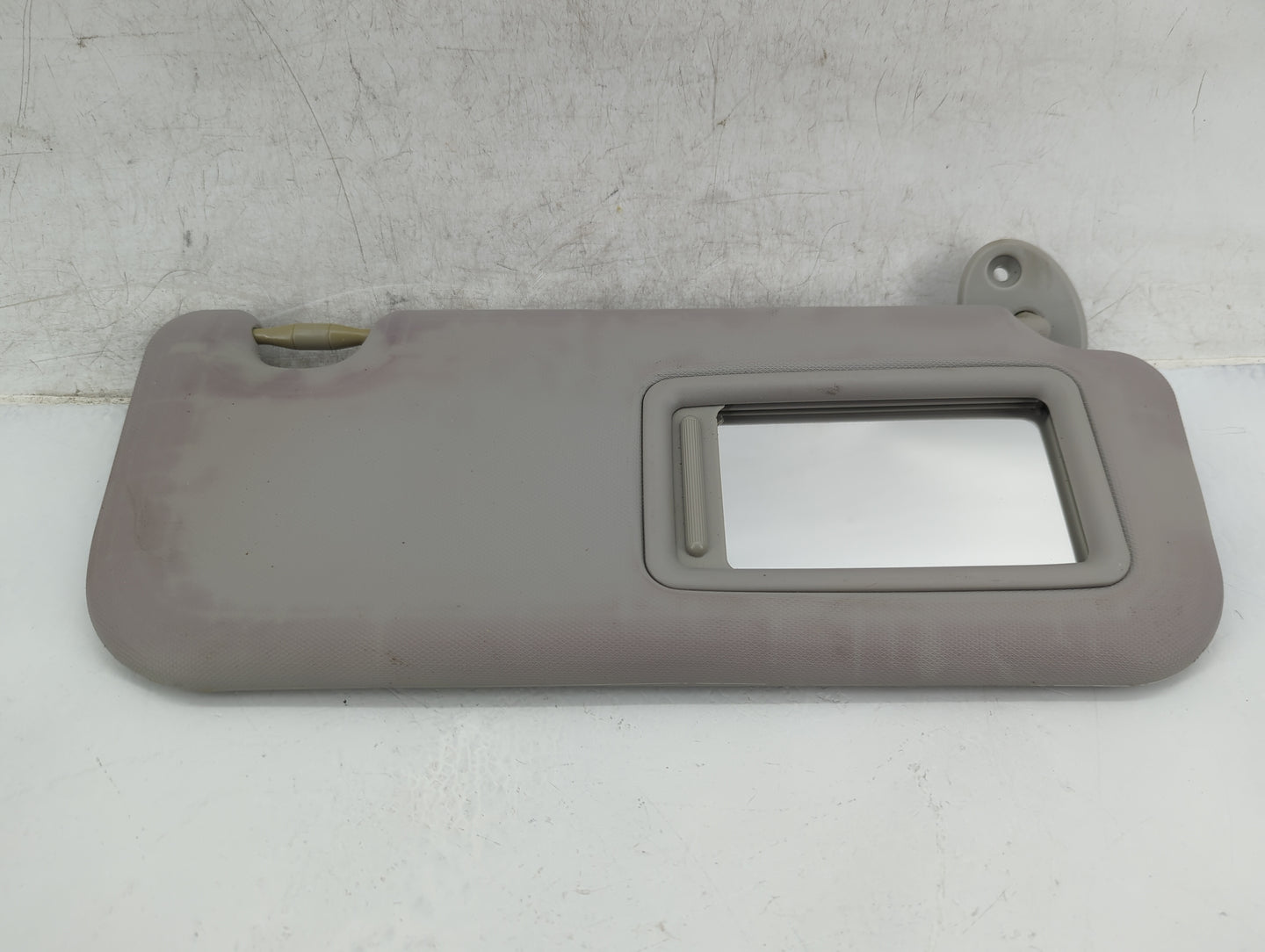 2017-2019 Toyota Corolla Sun Visor Shade Replacement Passenger Right Mirror Fits Fits 2017 2018 2019 OEM Used Auto Parts - O