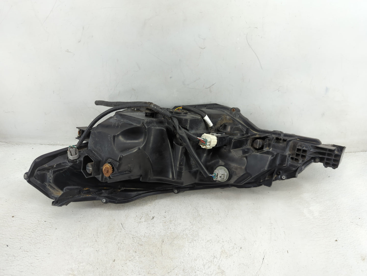 2017-2019 Toyota Corolla Passenger Right Oem Head Light Headlight Lamp - Oemusedautoparts1.com