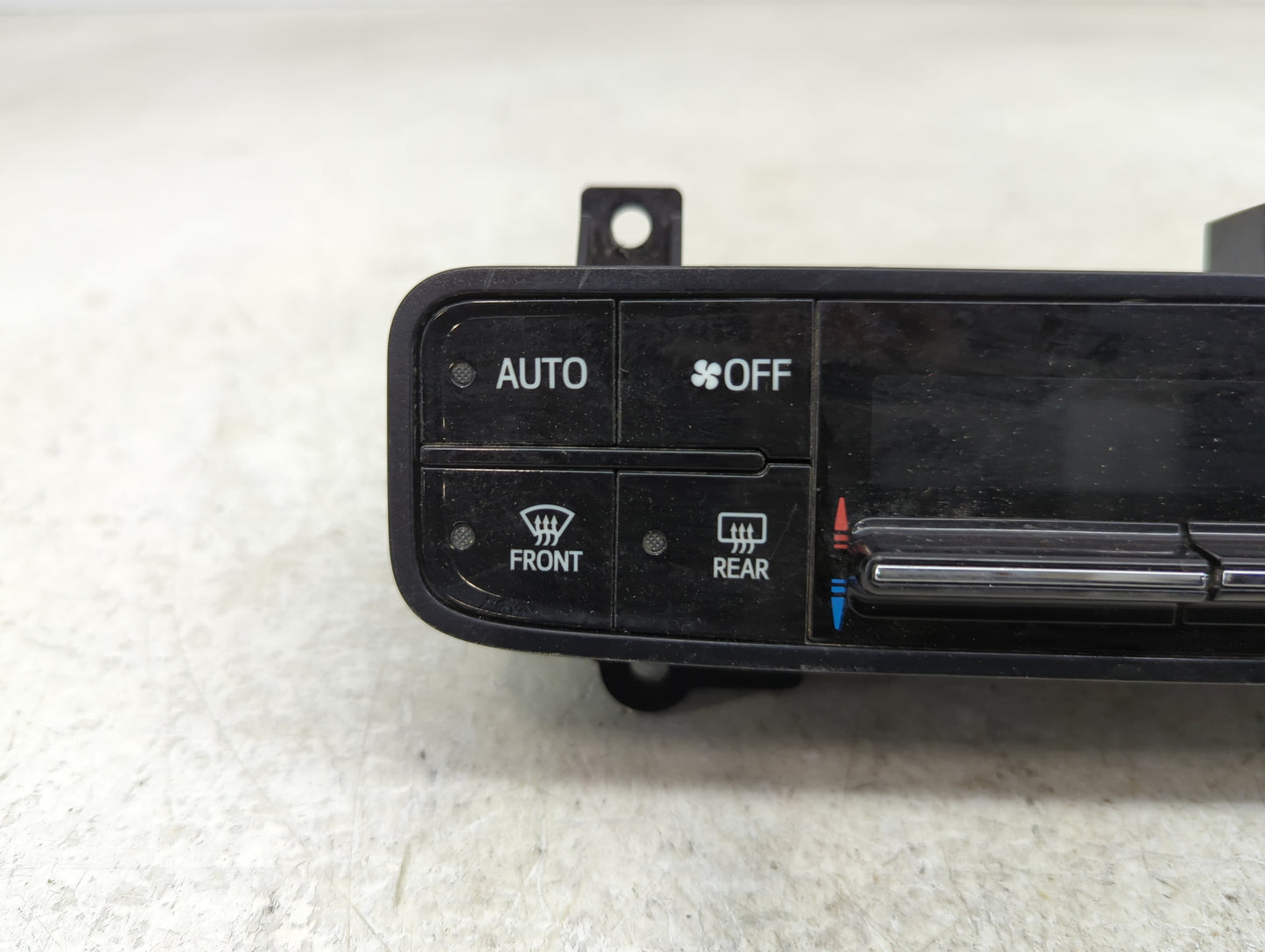 2017-2019 Toyota Corolla Climate Control Module Temperature AC/Heater Replacement Fits Fits 2017 2018 2019 OEM Used Auto Par