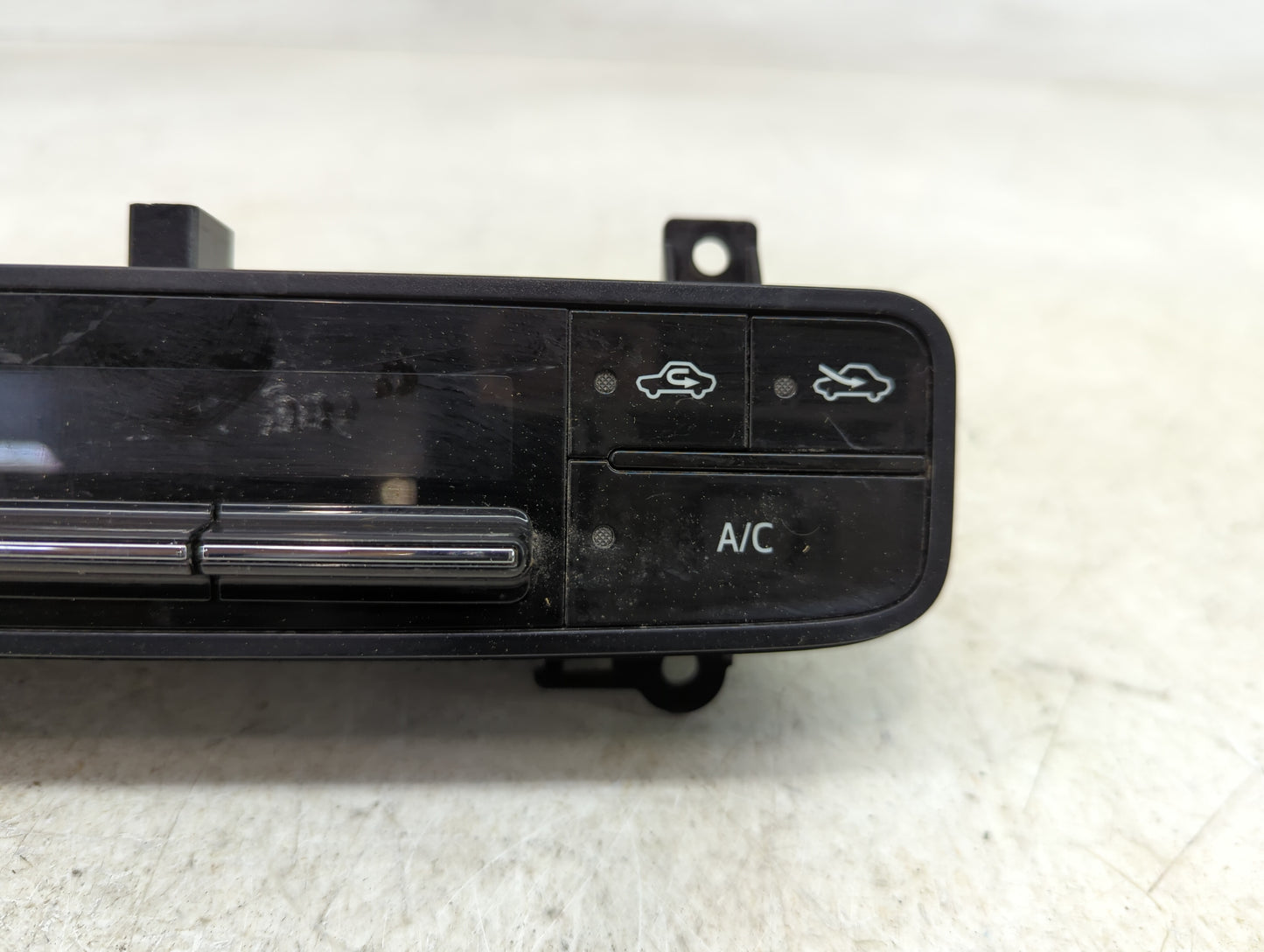 2017-2019 Toyota Corolla Climate Control Module Temperature AC/Heater Replacement Fits Fits 2017 2018 2019 OEM Used Auto Par