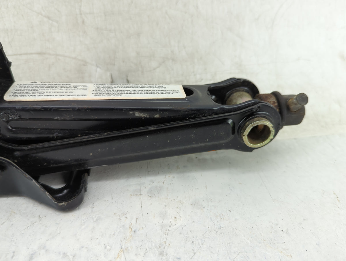 2018 Toyota Corolla Spare Scissor Car Jack 1415050 - Oemusedautoparts1.com