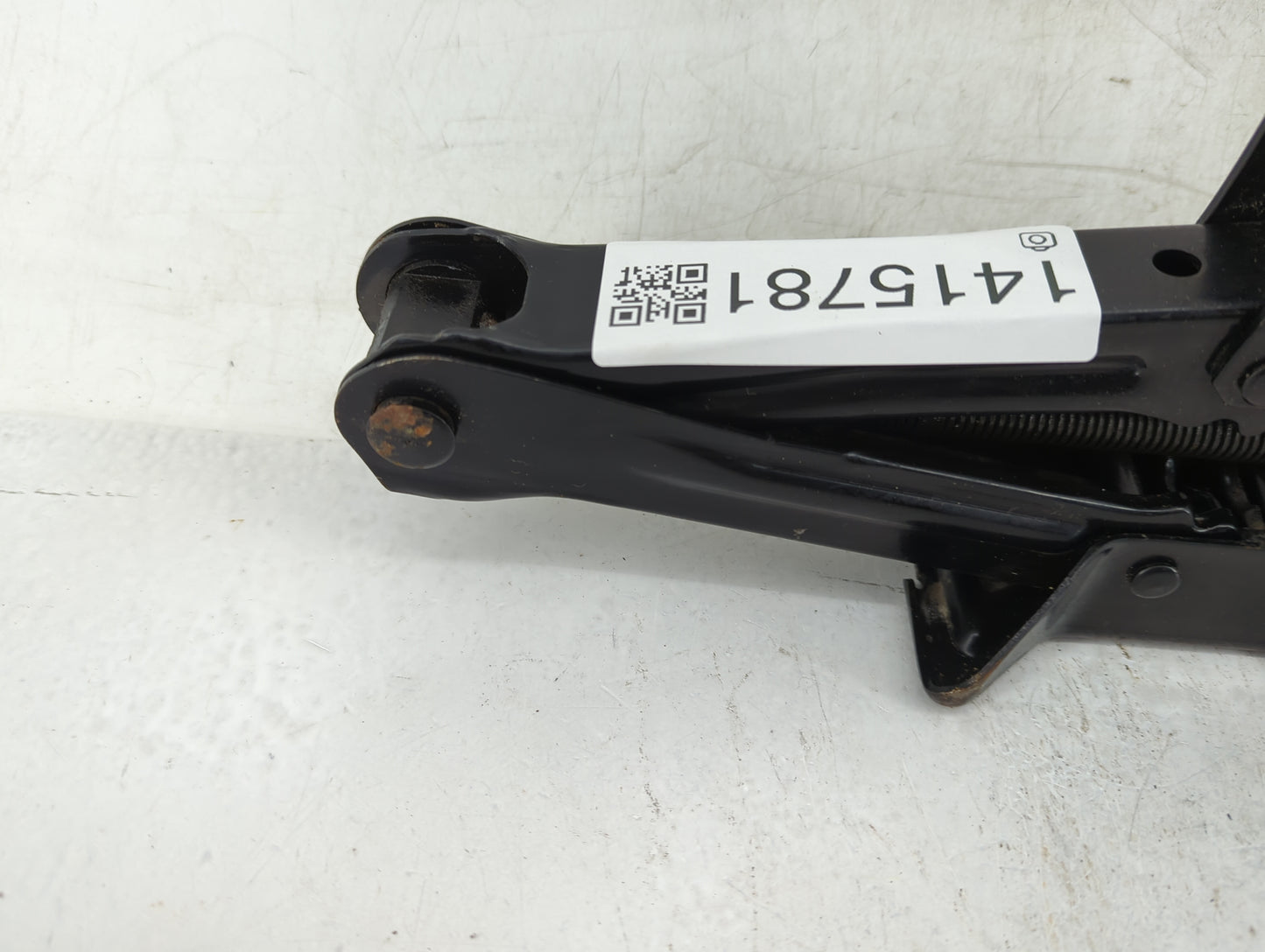 2018 Toyota Corolla Spare Scissor Car Jack 1415781 - Oemusedautoparts1.com