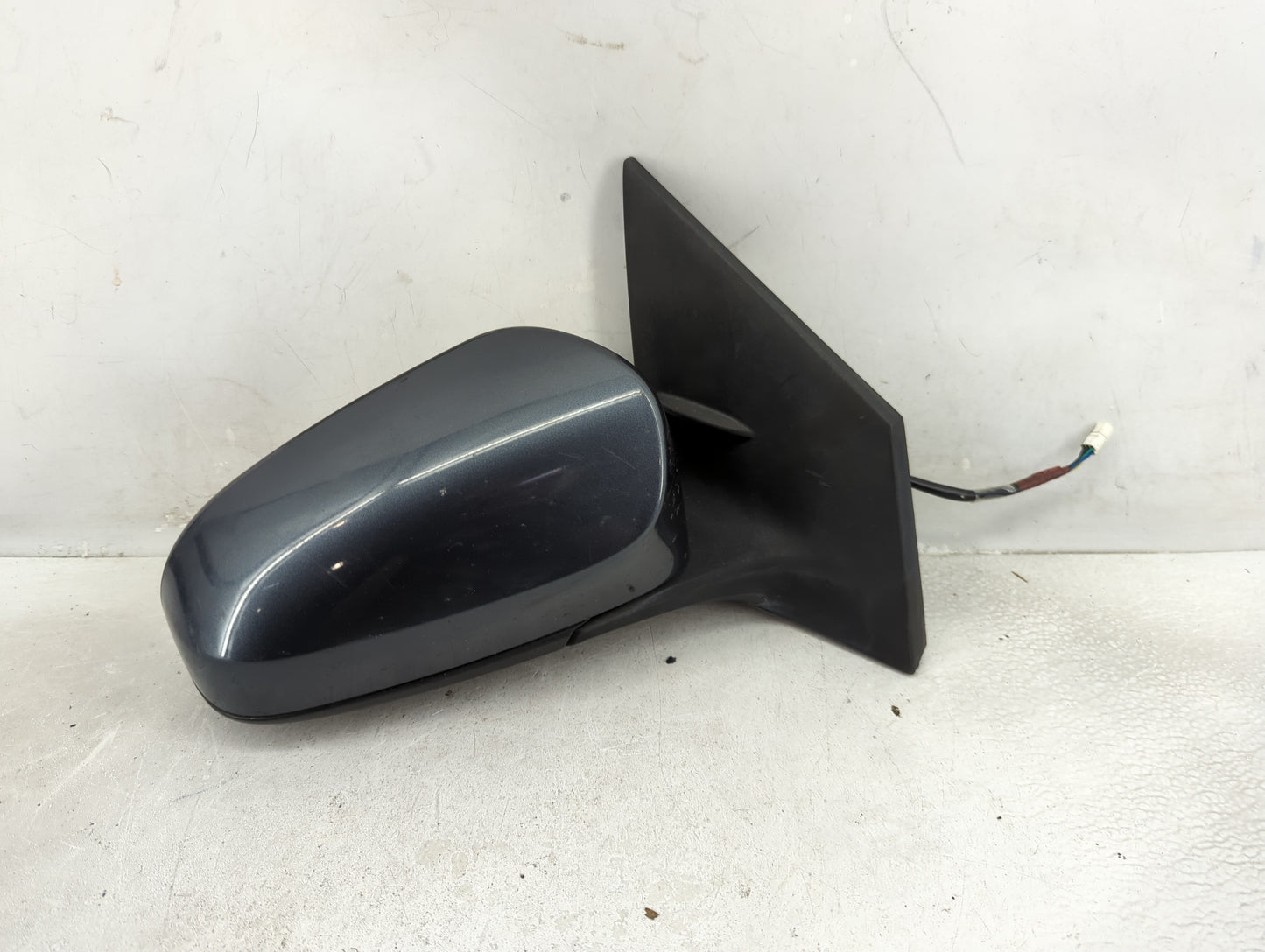 2014-2019 Toyota Corolla Passenger Side View Mirror - Right Door Mirror OEM Used - Oemusedautoparts1.com