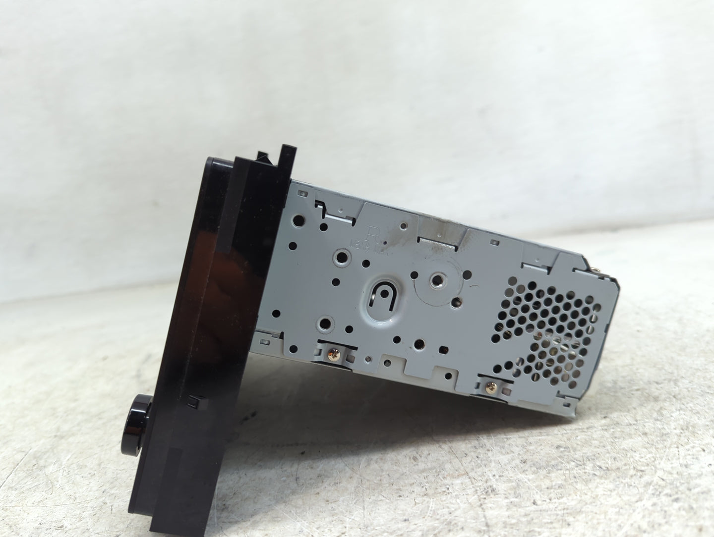 2017-2019 Toyota Corolla Radio AM FM Cd Player Receiver Replacement P/N:86140-02520 Fits Fits 2017 2018 2019 OEM Used Auto P