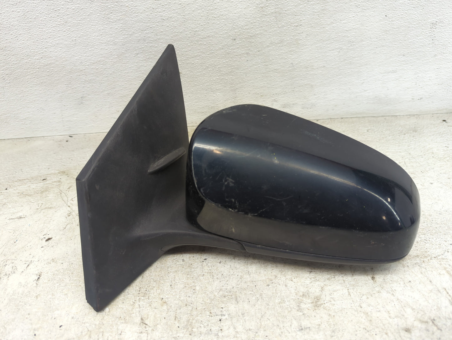 2014-2019 Toyota Corolla Driver Side View Mirror - Left Door Mirror OEM Used - Oemusedautoparts1.com