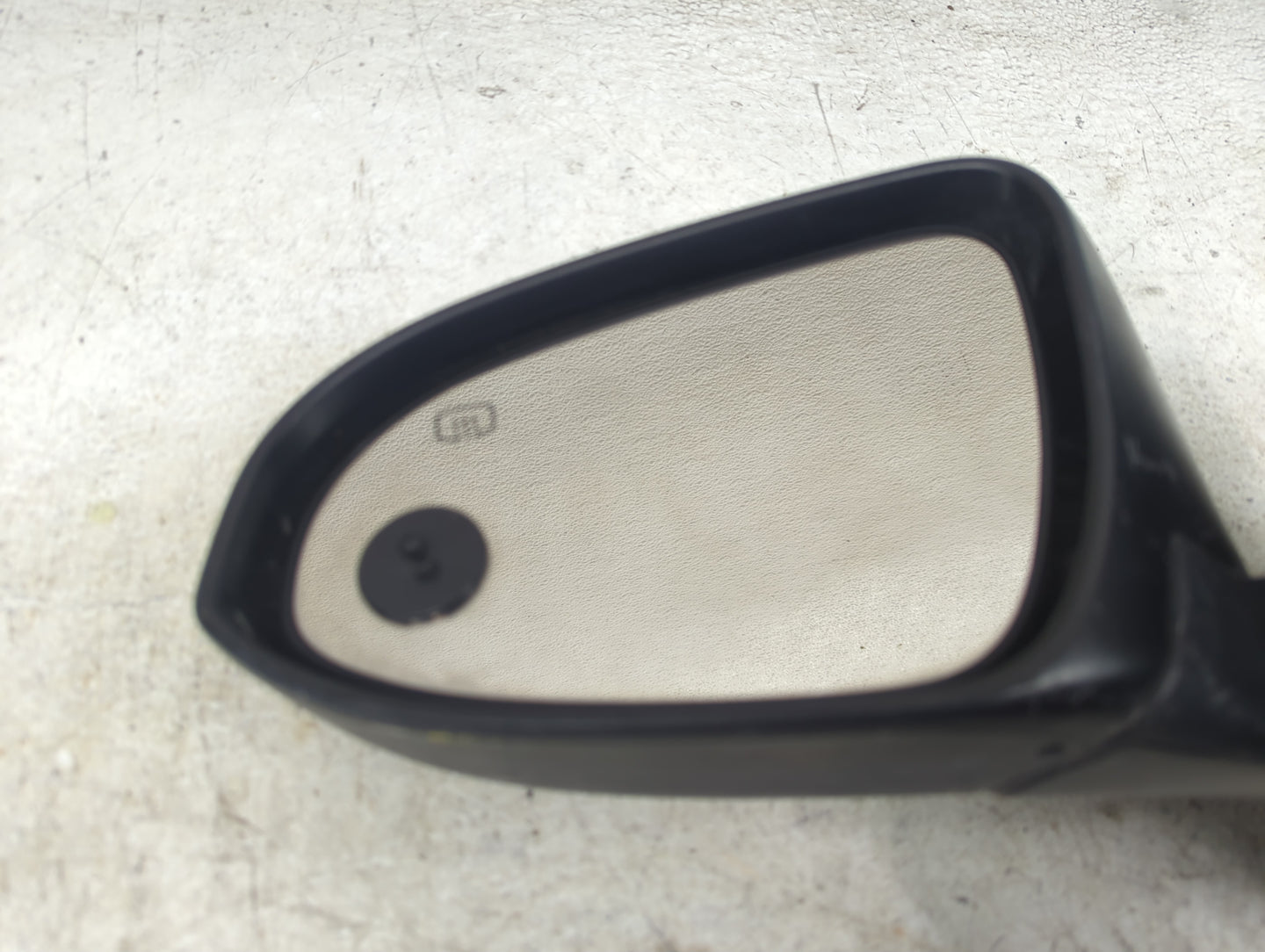 2014-2019 Toyota Corolla Driver Side View Mirror - Left Door Mirror OEM Used - Oemusedautoparts1.com