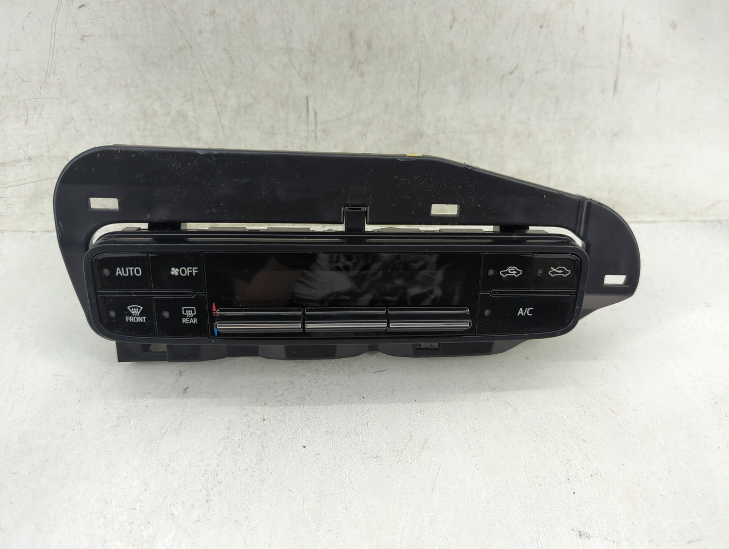 2017-2019 Toyota Corolla Climate Control Module Temperature AC/Heater Replacement P/N:55468-02060 Fits Fits 2017 2018 2019 O