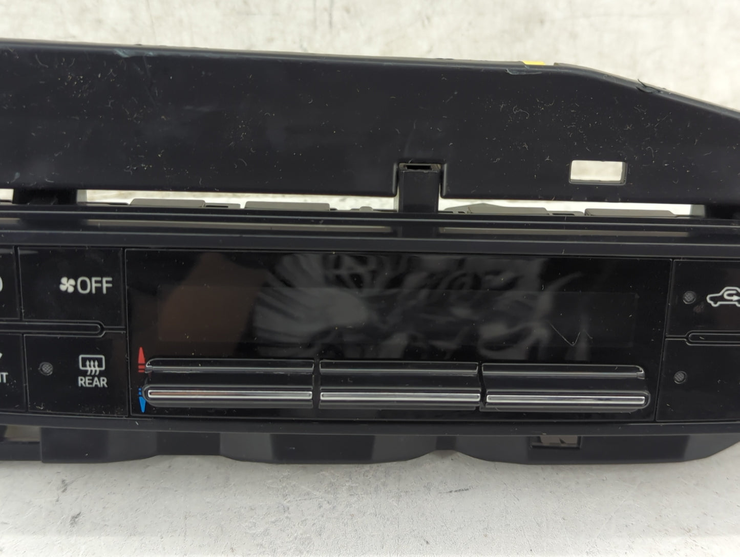 2017-2019 Toyota Corolla Climate Control Module Temperature AC/Heater Replacement P/N:55468-02060 Fits Fits 2017 2018 2019 O