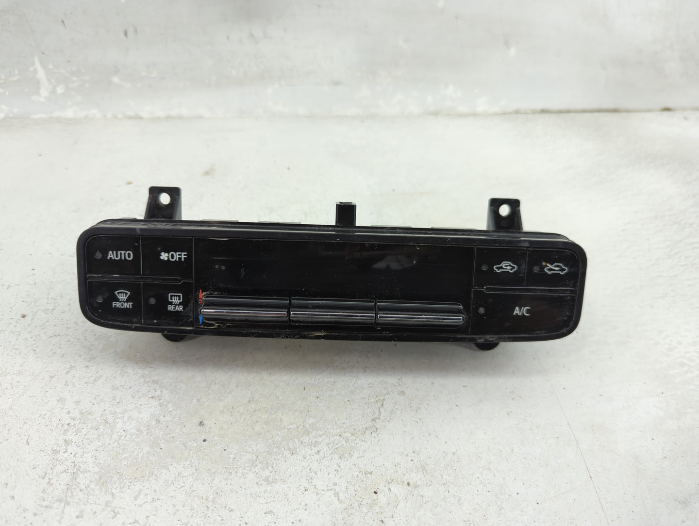 2017-2019 Toyota Corolla Climate Control Module Temperature AC/Heater Replacement Fits Fits 2017 2018 2019 OEM Used Auto Par