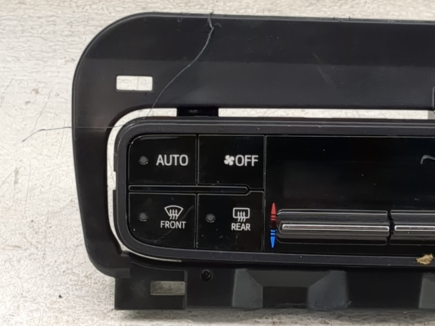 2014-2019 Toyota Corolla Climate Control Module Temperature AC/Heater Replacement P/N:55468-02060 Fits OEM Used Auto Parts -