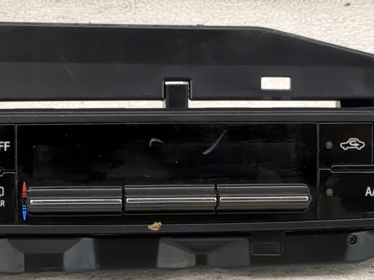 2014-2019 Toyota Corolla Climate Control Module Temperature AC/Heater Replacement P/N:55468-02060 Fits OEM Used Auto Parts -
