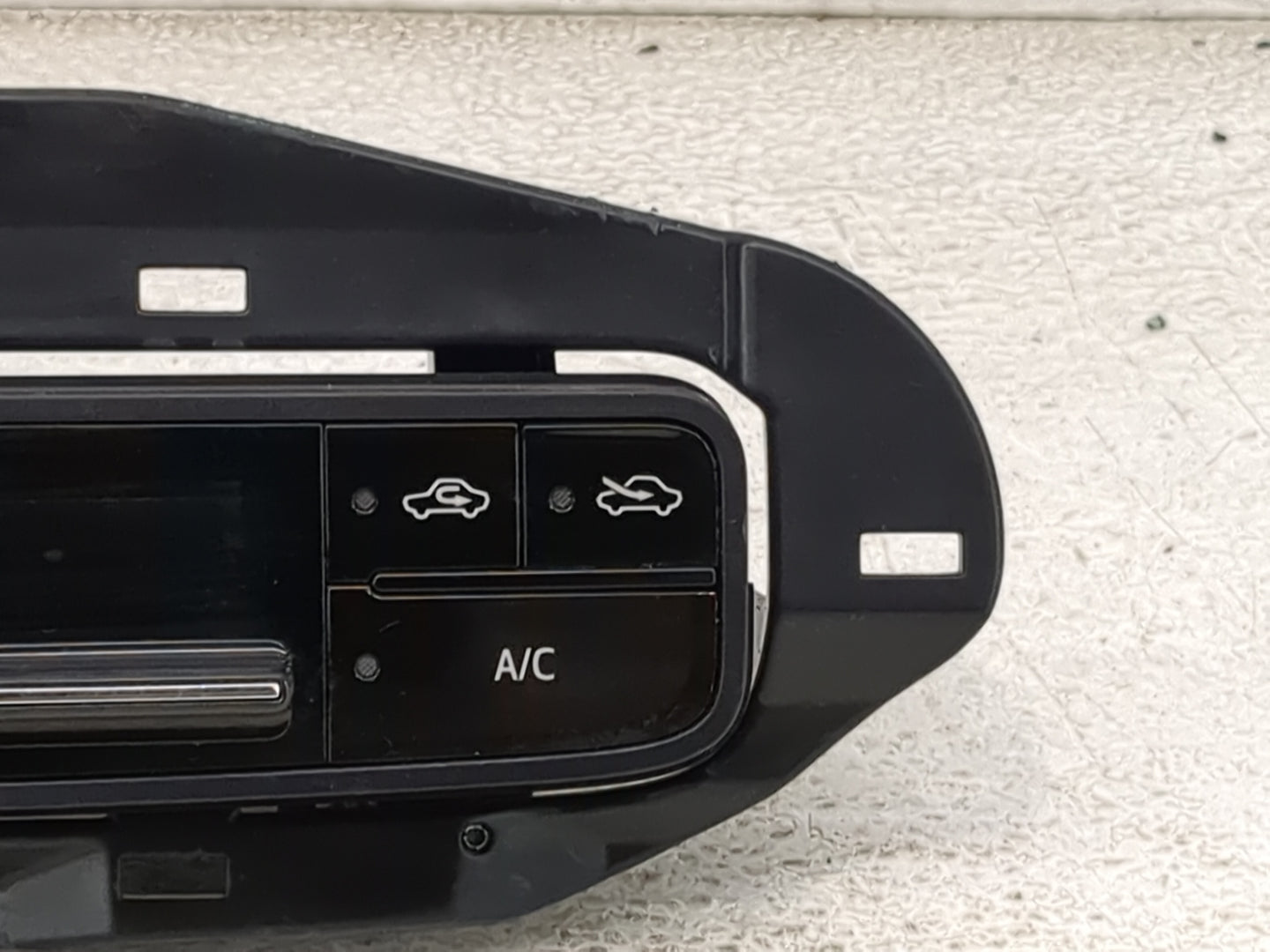 2014-2019 Toyota Corolla Climate Control Module Temperature AC/Heater Replacement P/N:55468-02060 Fits OEM Used Auto Parts -