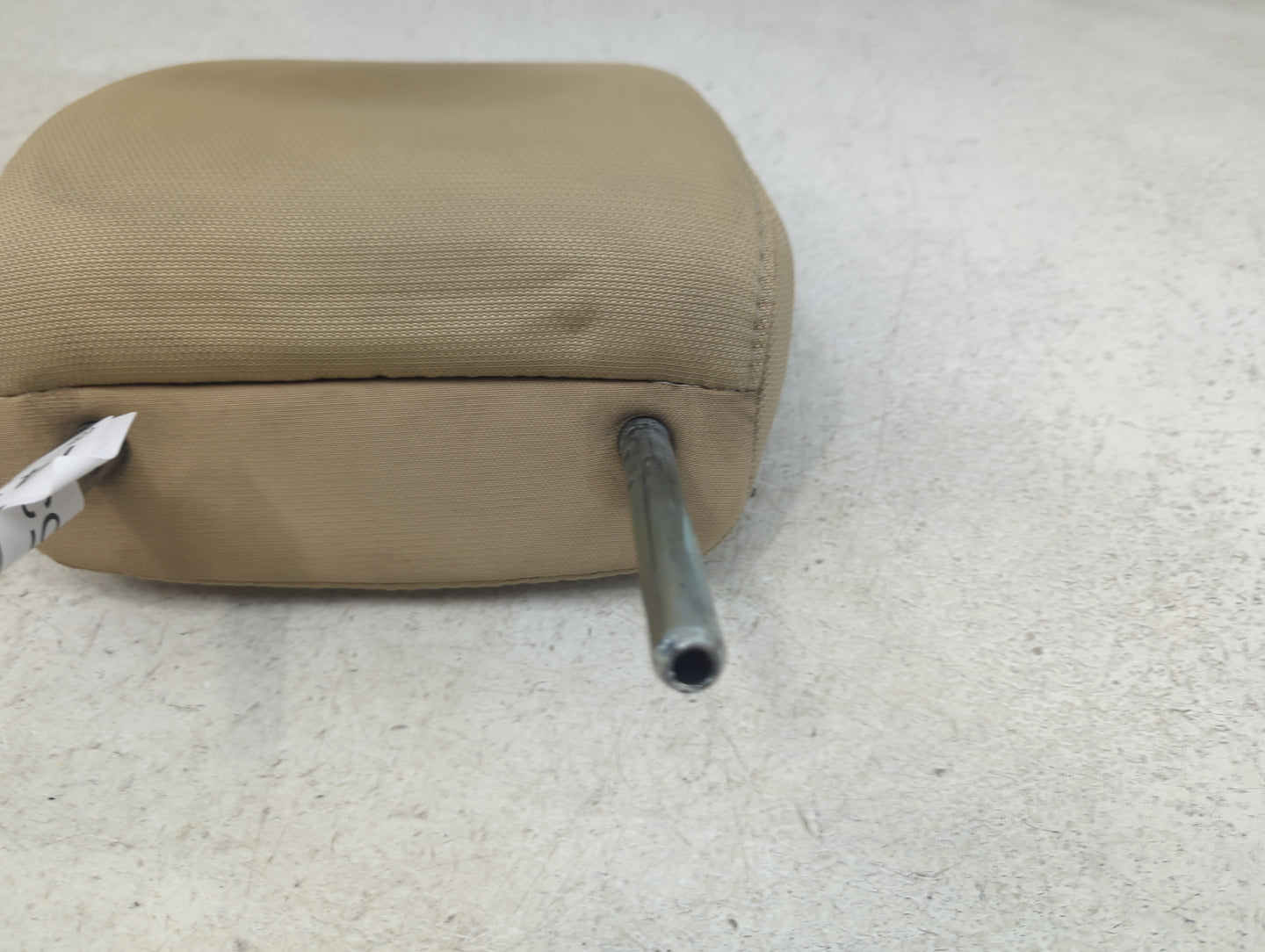 2018 Toyota Corolla Headrest Head Rest Front Driver Seat Tan - Oemusedautoparts1.com