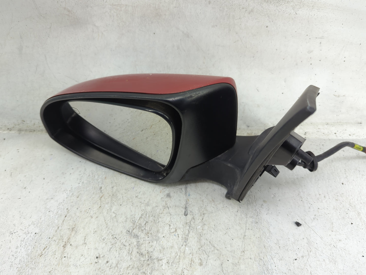 2014-2019 Toyota Corolla Driver Side View Mirror - Left Door Mirror OEM Used - Oemusedautoparts1.com